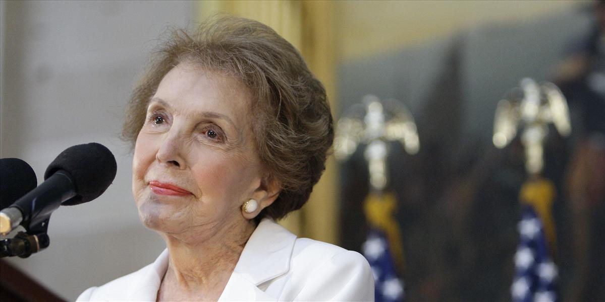 Vo veku 94 rokov zomrela Nancy Reaganová, bývalá prvá dáma