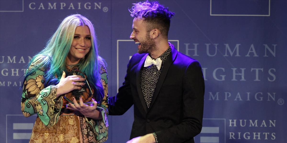 FOTO a VIDEO Kesha získala cenu za podporu LGBT komunity