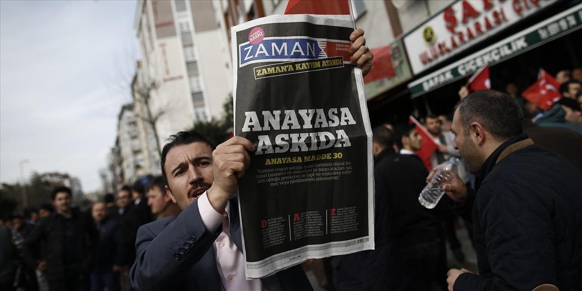 Francúzsko odsúdilo zásah tureckých úradov proti opozičnému denníku Zaman