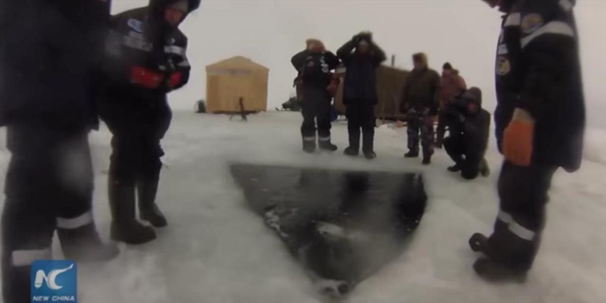 VIDEO Ruskí výskumníci ohlásili svetový rekord v potápaní do ľadovej vody