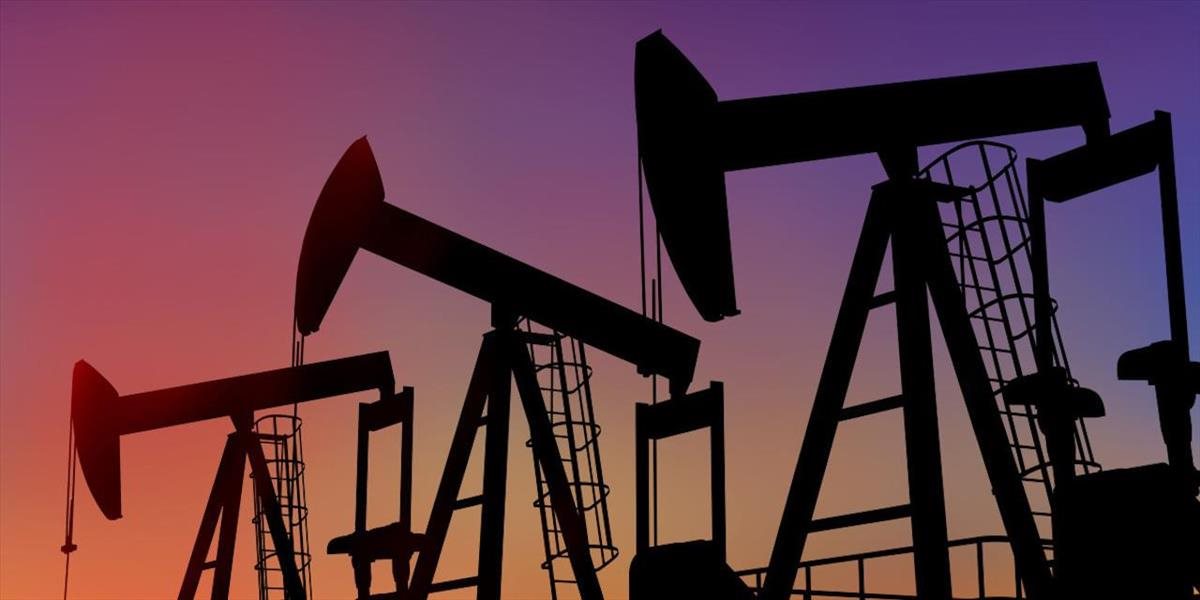 Ceny ropy opäť klesajú, americká WTI sa obchoduje okolo 37,5 USD za barel