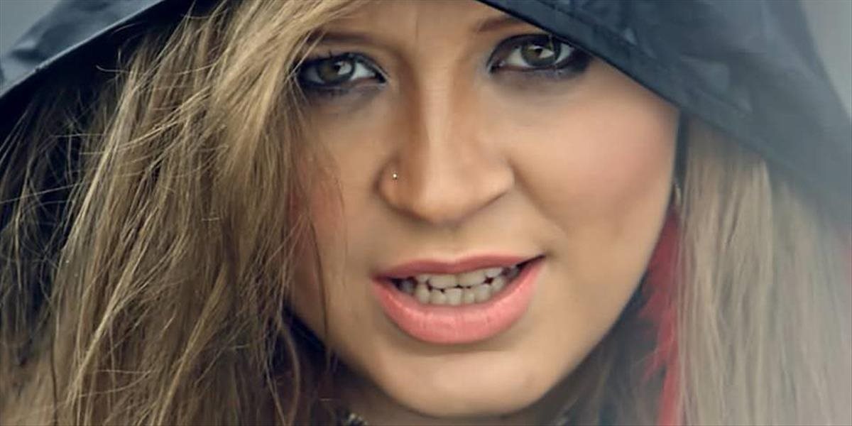 Dominika Mirgová predstavila videoklip ku skladbe Pódium, za každou vetou sa skrýva príbeh