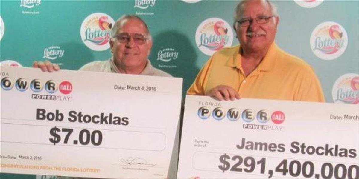 FOTO Dvaja bratia vyhrali v lotérii, každý však výrazne odlišnú sumu