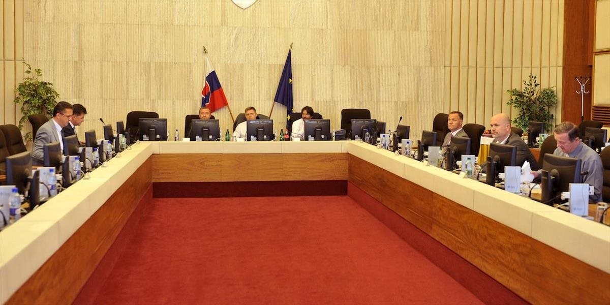 Ministri sa zídu na pravidelnom rokovaní aj po parlamentných voľbách