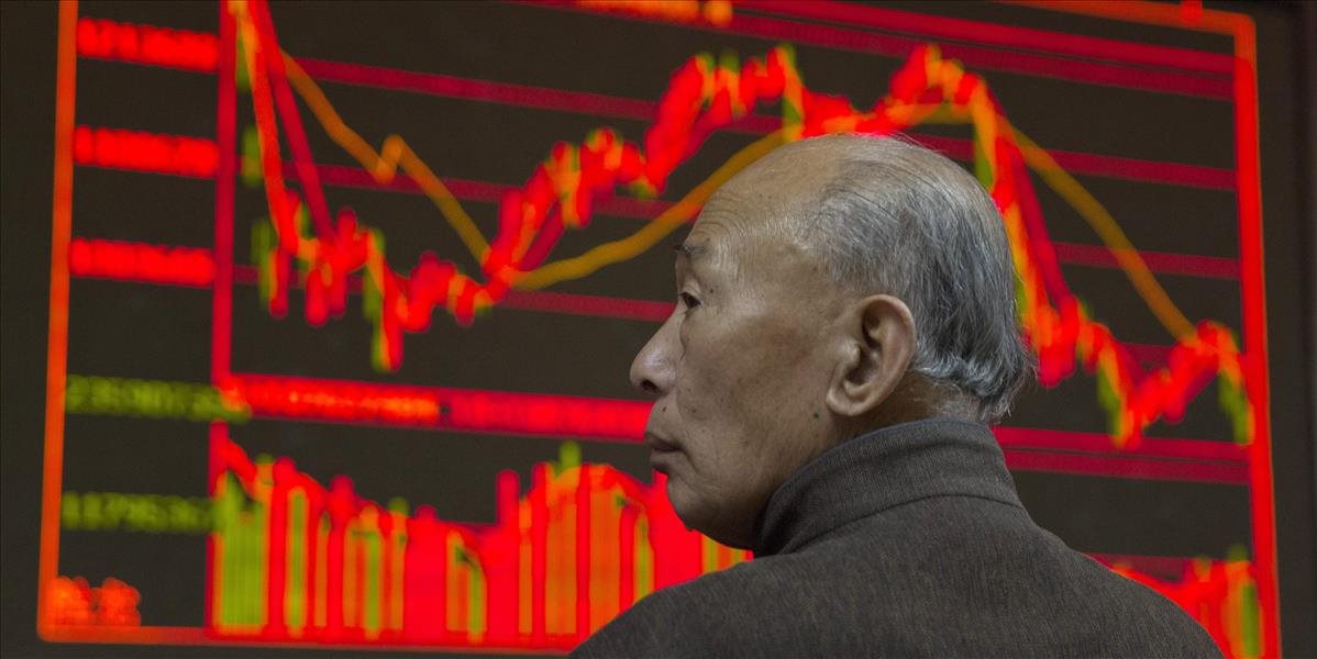 Čínske a japonské akciové trhy klesli, dolu ich posunuli správy o čínskom vývoze