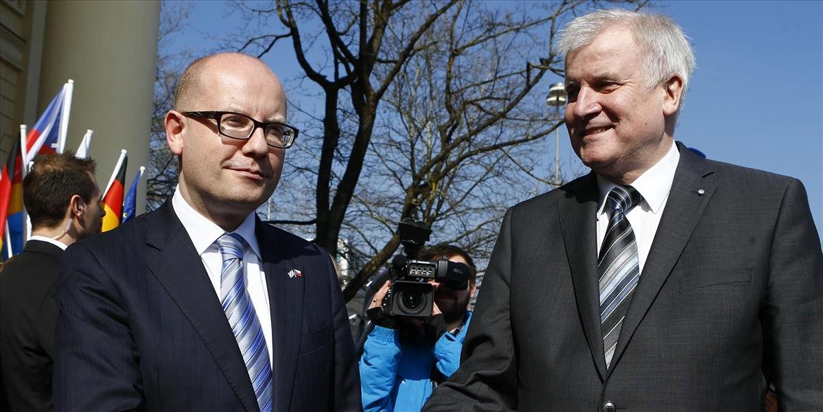 Seehofer a Sobotka sa vyslovili za európske riešenie migračnej krízy