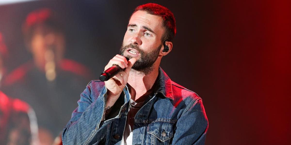 Líder americkej kapely Maroon 5 Adam Levine bude otcom