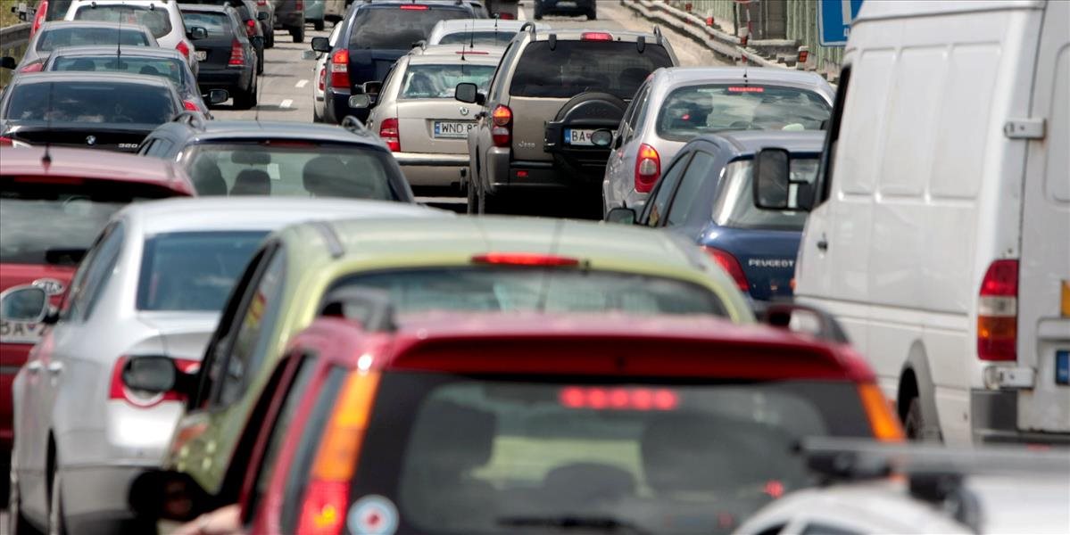 Registrácie osobných áut vo februári medziročne stúpli o 27 %