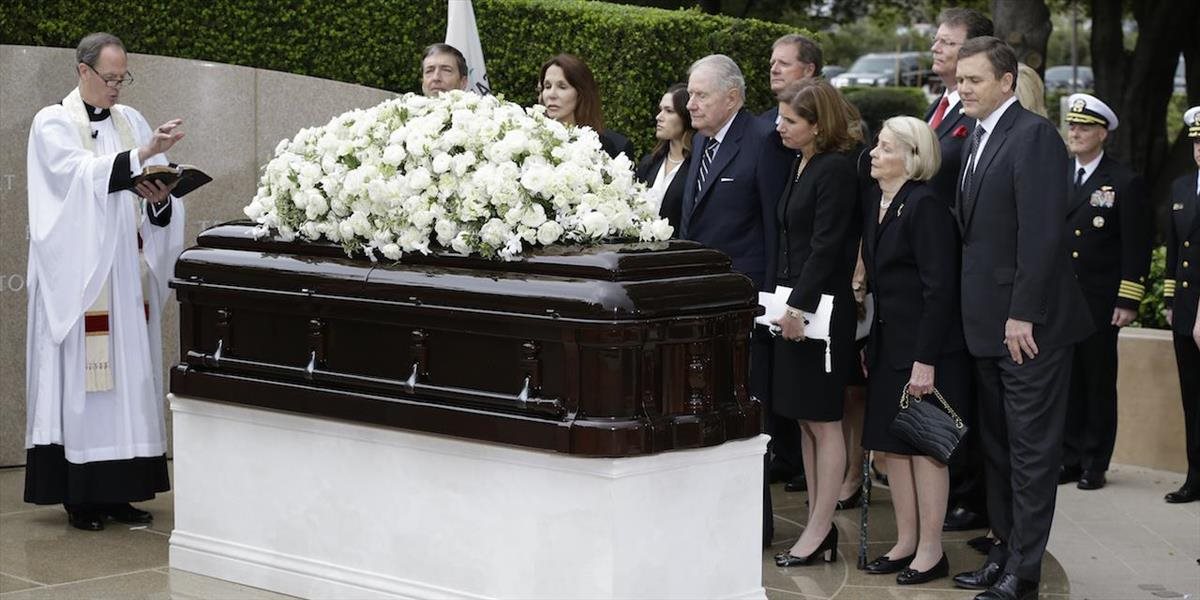 Bývalú prvú dámu Nancy Reaganovú pochovali vedľa manžela v Kalifornii