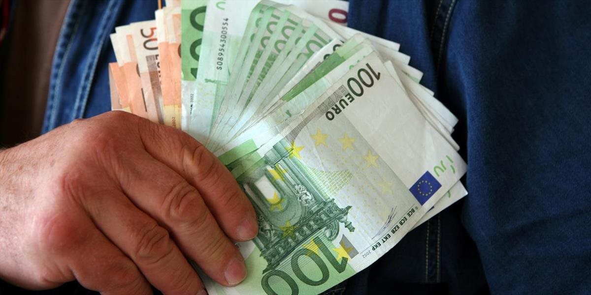 Priemerná mzda v ČR vlani vzrástla o 3,25 % na 978 eur