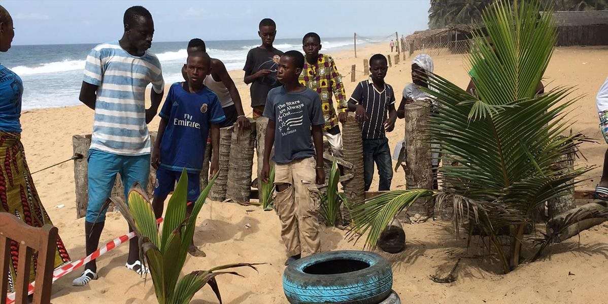 Pláž v Pobreží Slonoviny po náleze výbušnín nakrátko zatvorili