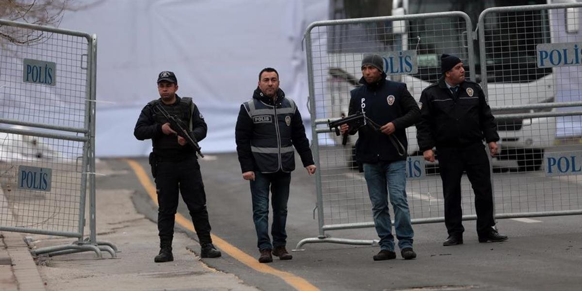 Turecká polícia zatkla v súvislosti s útokom v Ankare 11 podozrivých
