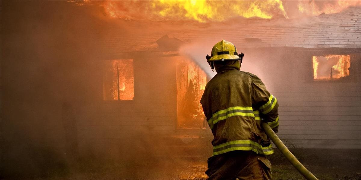 Tragédia v obci Malá Hradná: Požiar rodinného domu neprežila jedna osoba