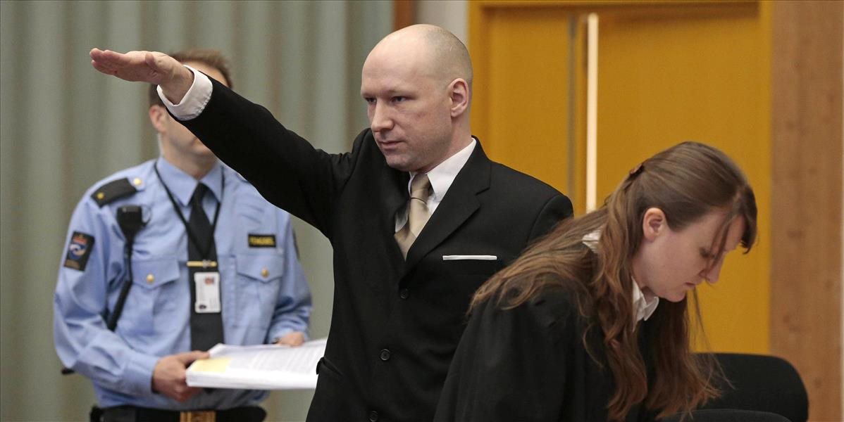 FOTO a VIDEO Masový vrah Breivik na začiatku procesu s vládou zdvihol ruku v nacistickom pozdrave