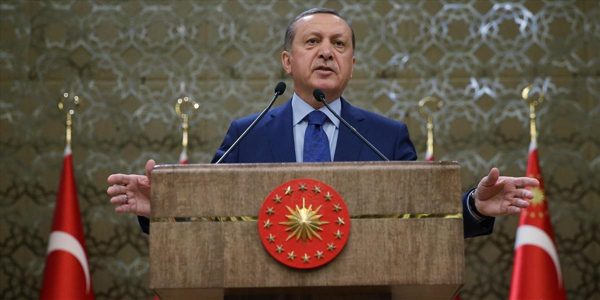 Erdogan: Boj proti terorizmu je dôležitejší ako demokracia a sloboda