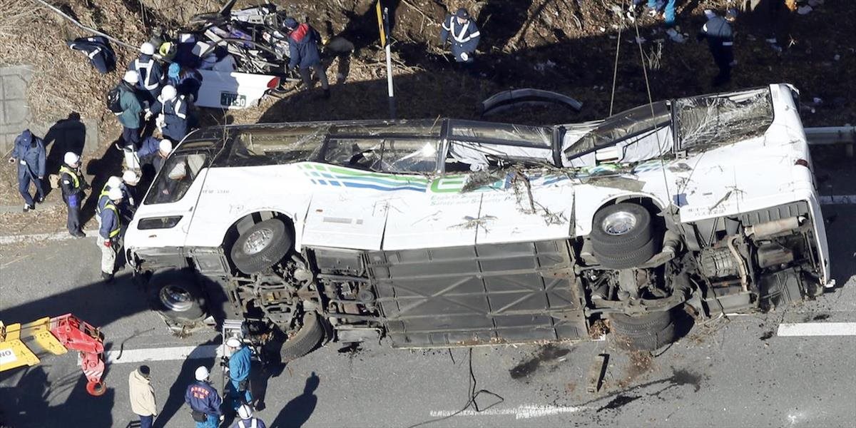 Pri havárii autobusu v Jordánsku zahynulo 14 palestínskych pútnikov