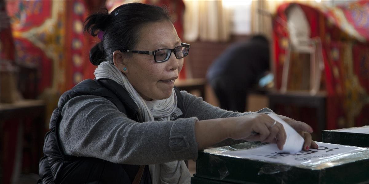Tibeťania na celom svete si dnes volia exilového premiéra a parlament