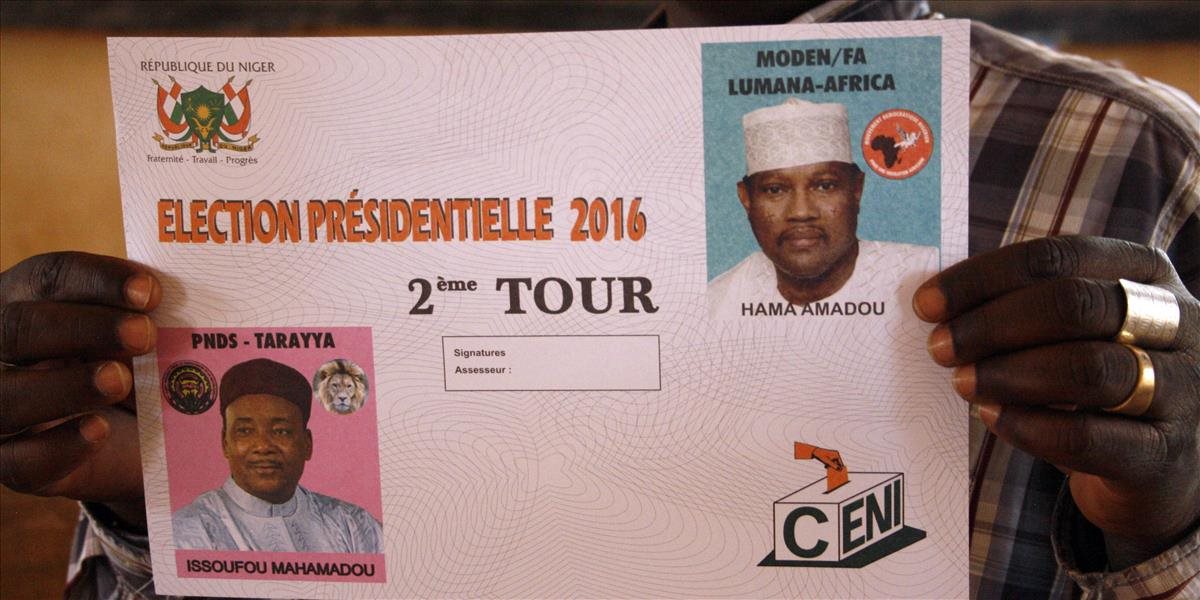 Niger: O prezidentovi sa rozhoduje v druhom kole volieb, opozícia ich bojkotuje