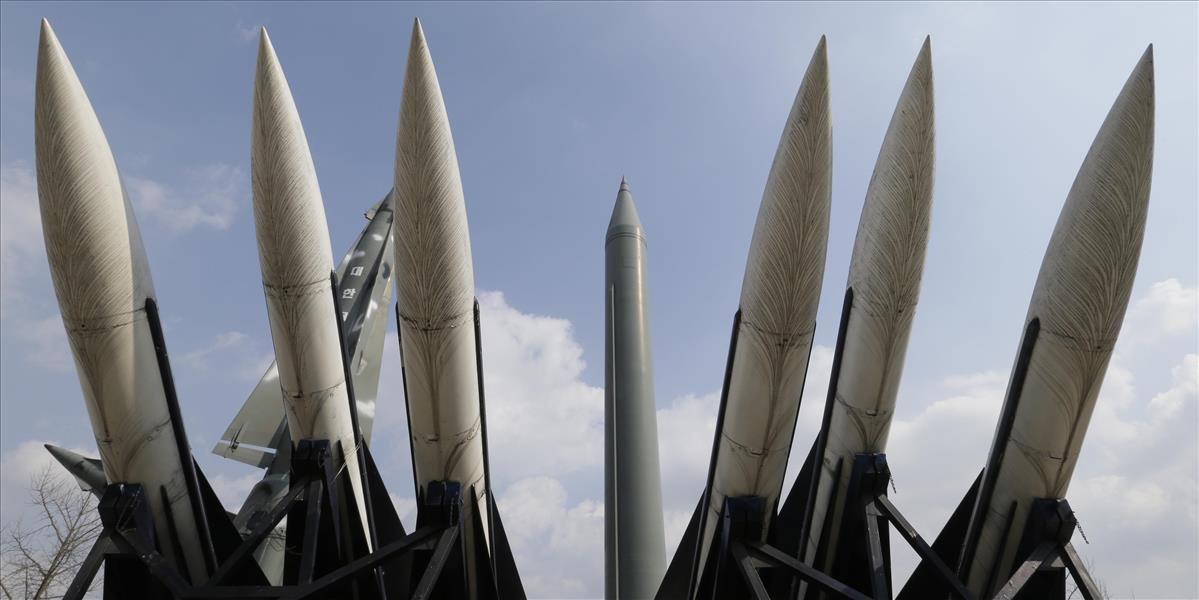 KĽDR odpálila niekoľko rakiet krátkeho doletu, Južná Kórea je v režime zvýšenej pohotovosti
