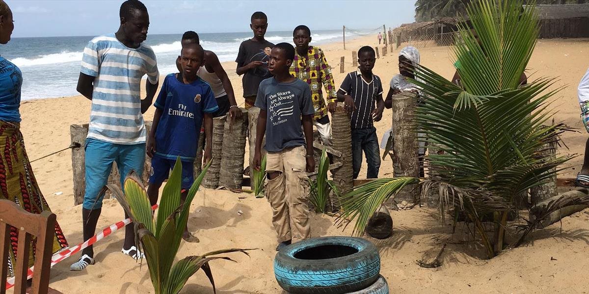 Po teroristickom útoku na dovolenkárov v Pobreží Slonoviny zatkli 15 podozrivých
