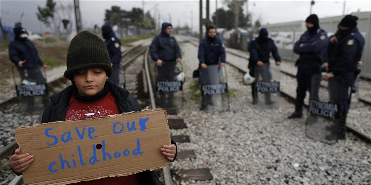 Európska komisia uviedla, že nie je dôvod odmietať po teroristických útokoch utečencov