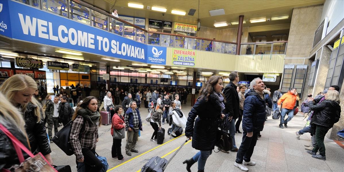 FOTO Veľkonočná cestovná horúčka vrcholí: Na ktoré vlaky ešte zoženiete lístok?