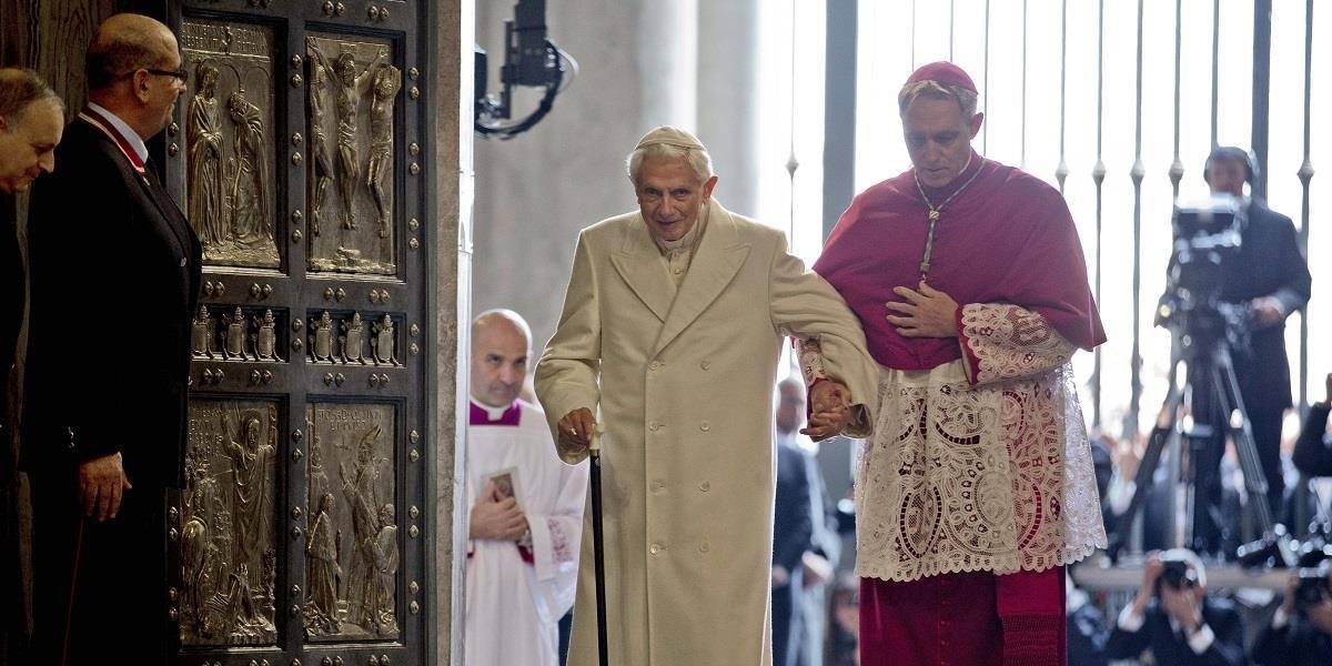 Vatikán sa pokúsil rozptýliť obavy ohľadne zdravotného stavu Benedikta XVI.