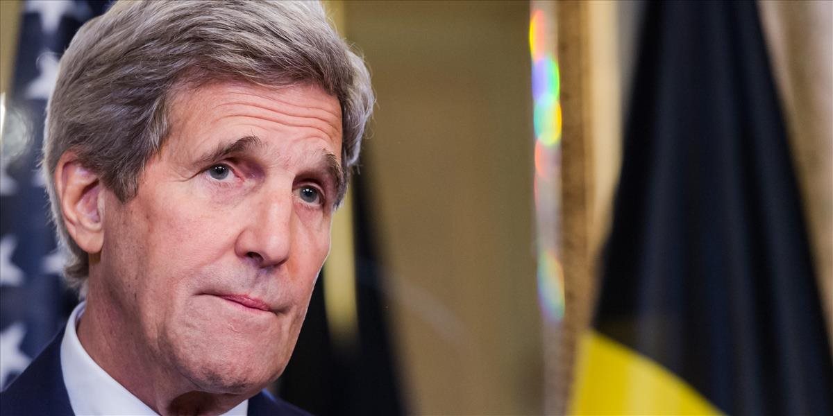 John Kerry odsúdil rétoriku v primárkach, vraj zahanbuje krajinu v zahraničí