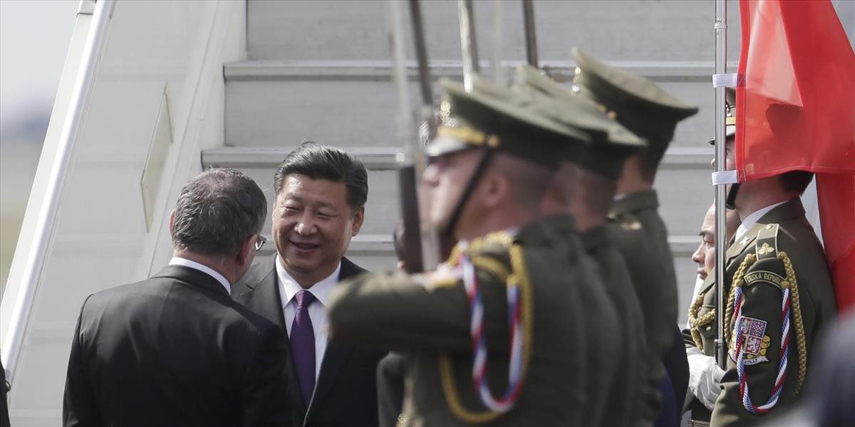 Čínskeho prezidenta privítal v Prahe šéf českej diplomacie Lubomír Zaorálek