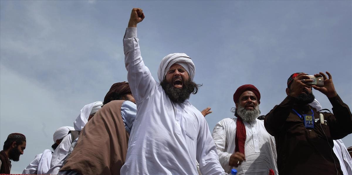 Moslimskí extrémisti v Islamabade protestujú proti poprave vraha, kresťanku chcú obesiť