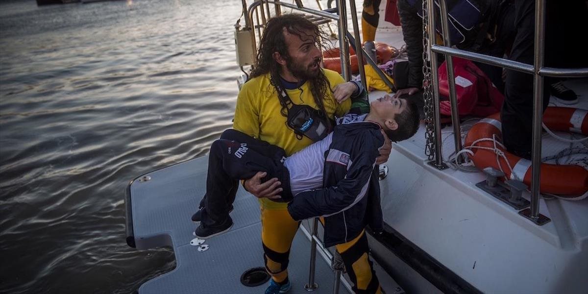 Talianske úrady zachránili v Stredozemnom mori 1361 migrantov