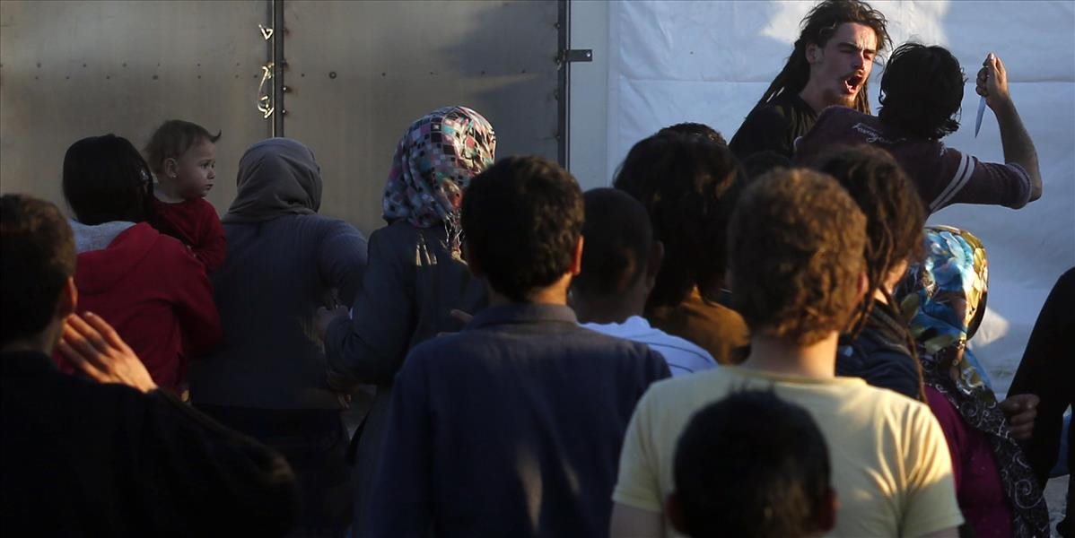 Vgréckom prístave Pireuse vypukli potýčky medzi desiatkami utečencov