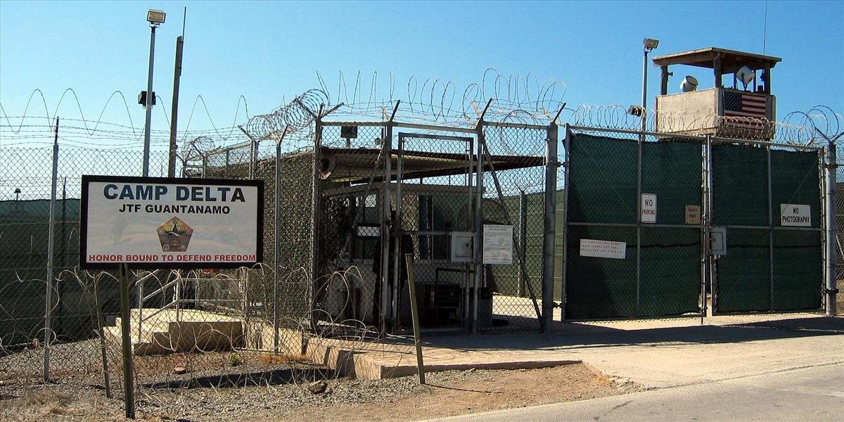 Pentagón chce čoskoro presunúť ďalšiu časť zajatcov z Guantánama