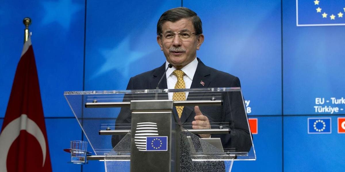 Davutoglu: Migračná dohoda Turecka s EÚ vstúpi do platnosti v pondelok 4. apríla