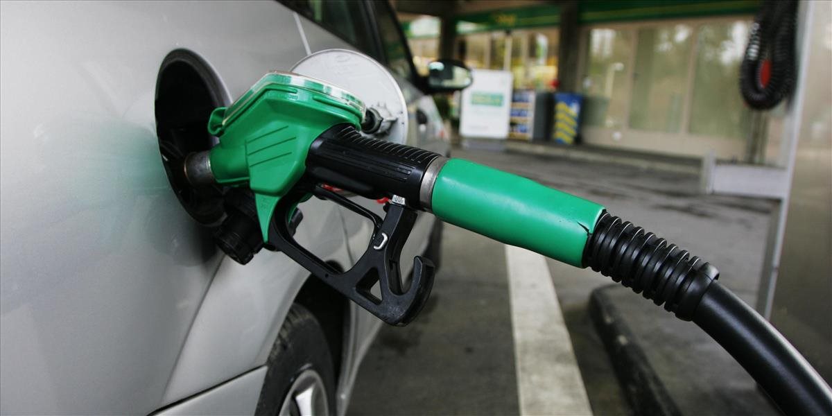 Ceny benzínov a nafty opäť vzrástli
