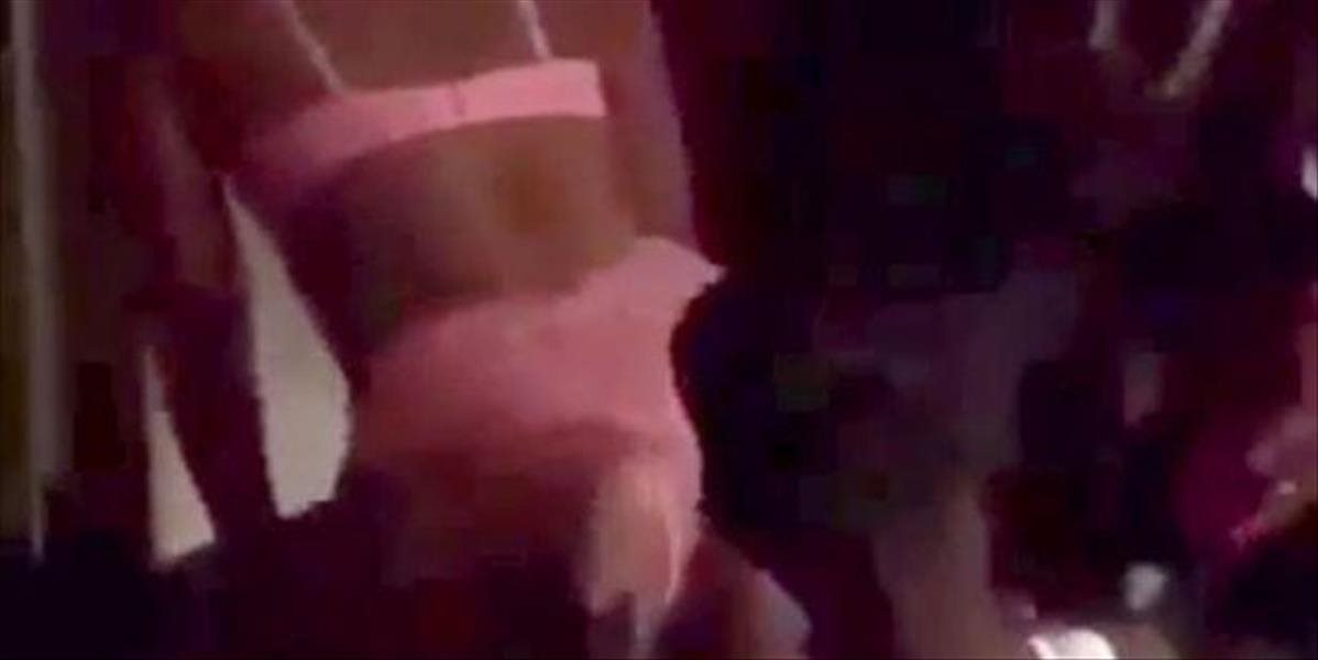 Šokujúce VIDEO: Matka najala na oslavu 8-ročného syna striptérku