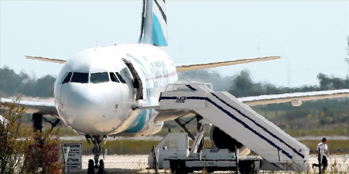Španielska polícia zatkla 3 ľudí v súvislosti s telefonickou hrozbou lietadlu