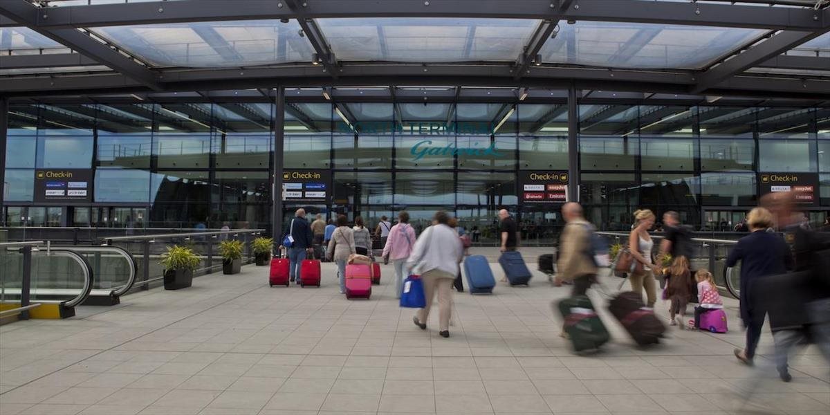 Protiteroristická jednotka zatkla muža na letisku Gatwick v Londýne