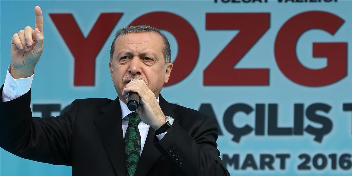 Erdogan kritizoval Európu za vracanie migrantov, Turecko na nich minulo už 10 miliárd dolárov