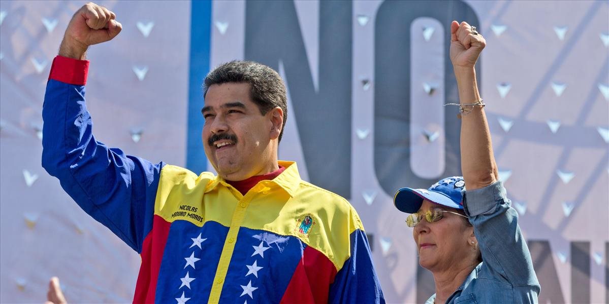 Venezuela s cieľom zmierniť energetickú krízu zavádza trojdňové víkendy