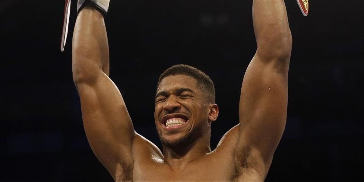 Boxer Joshua sa stal majstrom sveta IBF v superťažkej váhe
