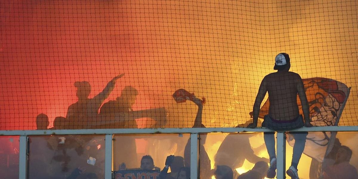 Počas ligového zápasu Marseille zatkli piatich fanúšikov