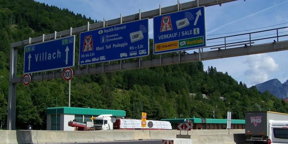 Rakúsko začína stavať bariéry na hlavnom hraničnom priechode z Talianska