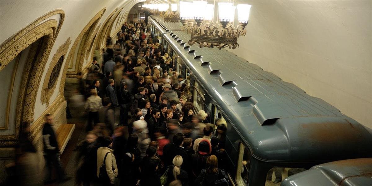 Pri príležitosti dňa kozmonautiky moskovské metro vypravilo na jednu z liniek vesmírny vlak