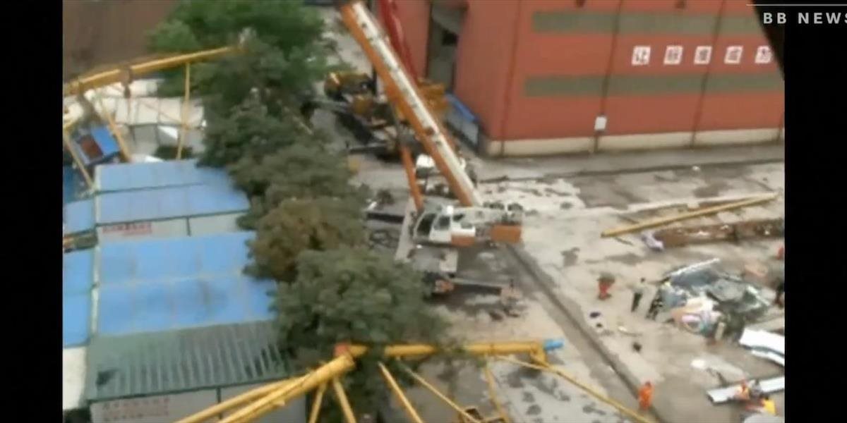 VIDEO Tragédia v Číne: Pád mostového žeriava zabil 18 ľudí