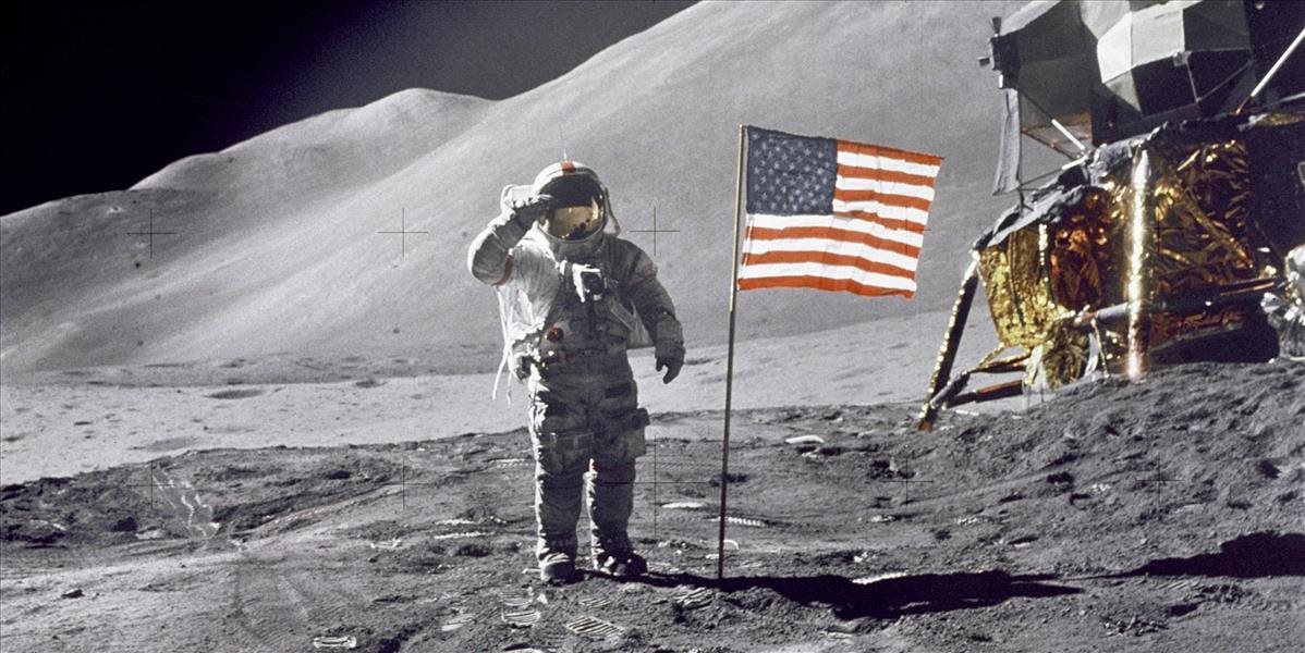 Fotografický objektív, použitý v roku 1971 na Mesiaci, ide do dražby