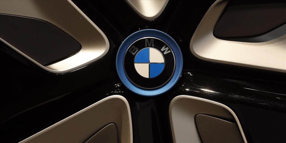 BMW zastavilo v USA predaj niektorých modelov pre problémy s airbagmi