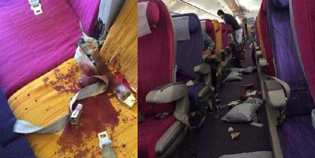 FOTO Horor na palube lietadla: Turbulencie boli tak silné, že sa zranilo 7 ľudí