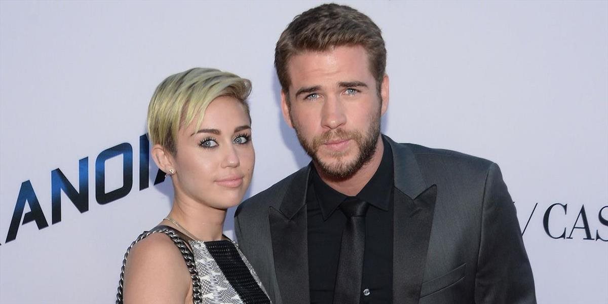 Liam Hemsworth poprel zásnuby s Miley Cyrus