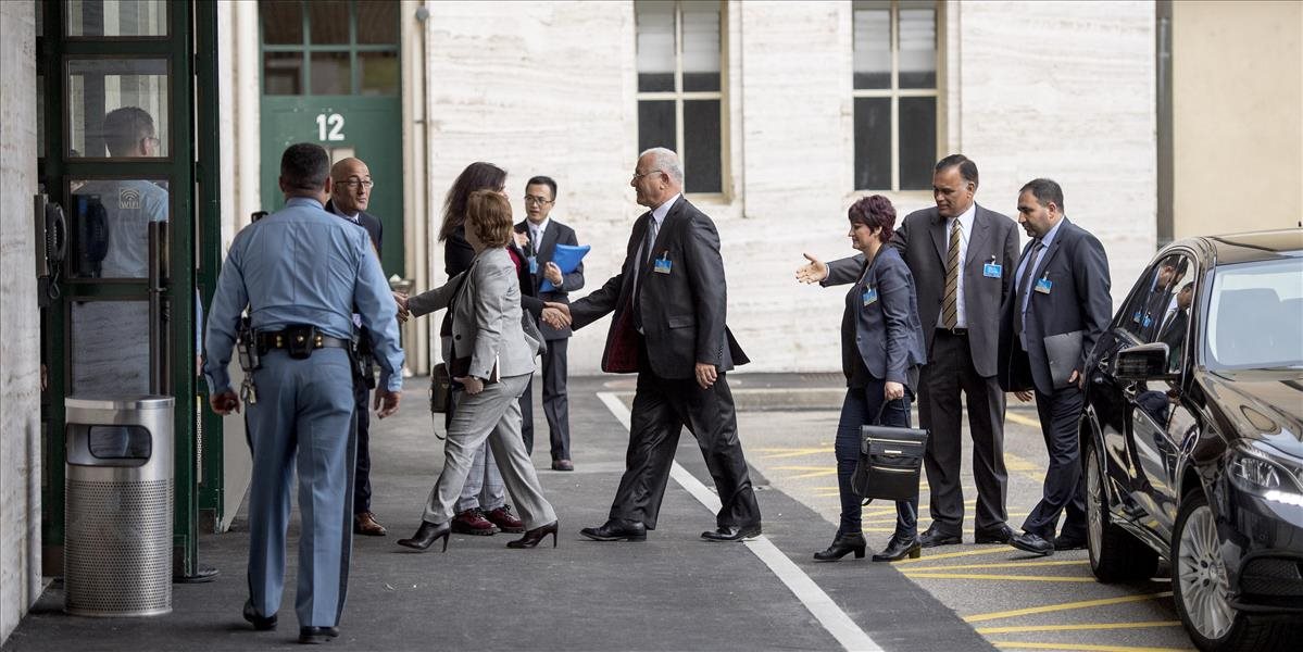 Sýrska vládna delegácia pricestovala do Ženevy na mierové rozhovory